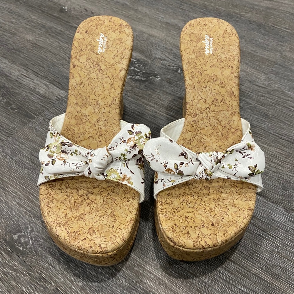 La Vie En Rose Aqua wedge sandals